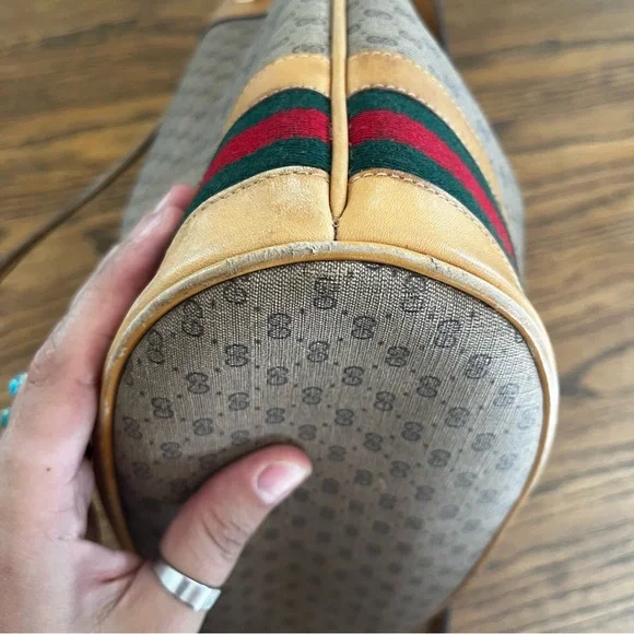 Rehab Bag Vintage Gucci Micro GG Supreme Sherry Line Bucket Bag - Picture 7 of 15